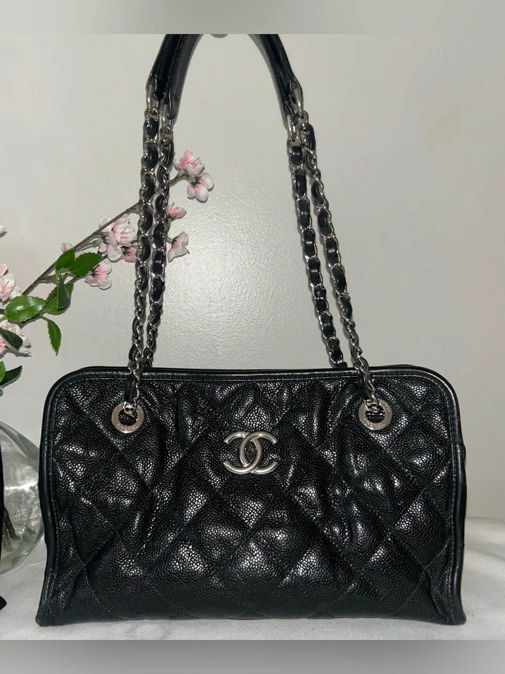CHANEL CC Medium Shopper Tote Shoulder Bag Caviar Quilted Leather Black